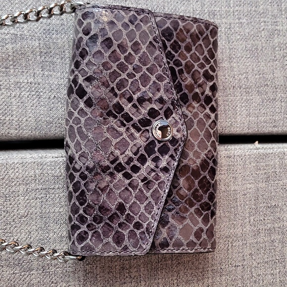 Free Shipping - Michael Kors Mini Shoulder Bag/Wallet - Picture 2 of 6